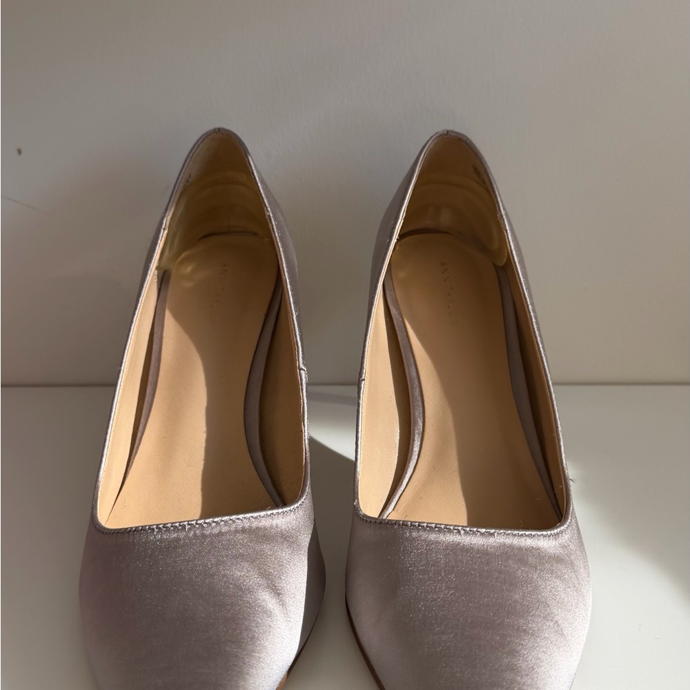 Ann Taylor Women's lilac Silver satin Heels - Picture 5 of 5